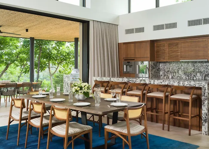 Four Seasons Peninsula Papagayo, Costa Rica 5*