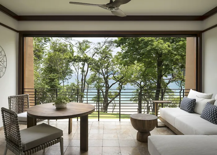 Resort Four Seasons Peninsula Papagayo, Costa Rica Papagayo Bay